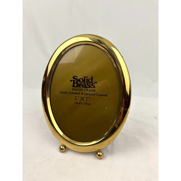 Vintage Solid Brass Oval Footed Picture Frame 5x7 Hand Polished Lacquer Coated - Picture 1 of 8